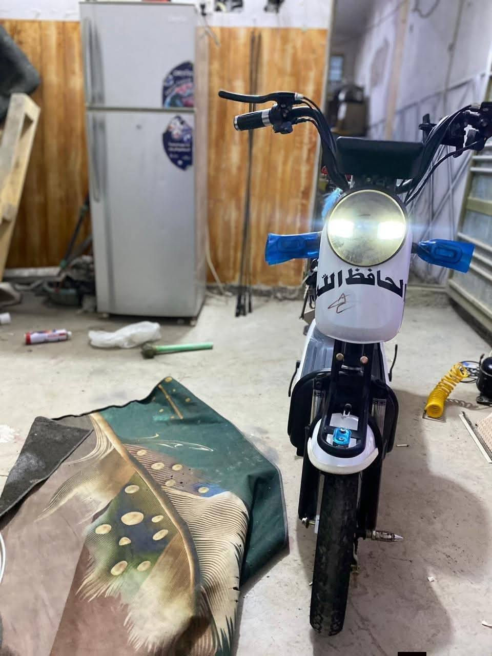 دراجه شحن موديل 25
دراجه جديده استعمال 3 اشهر 
 
د
دراجه جديده مابيهه اي عطل شغاله 
سعرهه 200,,وبيه مجال حك الجية 
***********واتساب فقط.  العنوان بغداد مدينة الصدر
