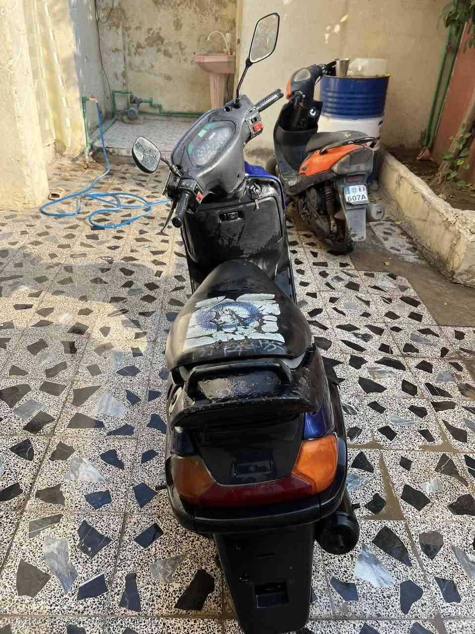 السلام عليكم دراجه فراشه فضائي دراجه حلوه كلش كشرها كلش نضيف محرك ناعم متسمع صوته عنواني بعقوبة مقابيل السجن الاصلاحي القديم السعر  ٤٠٠ وبيها مجال للاستفسار الاتصال ع الرقم ***********
