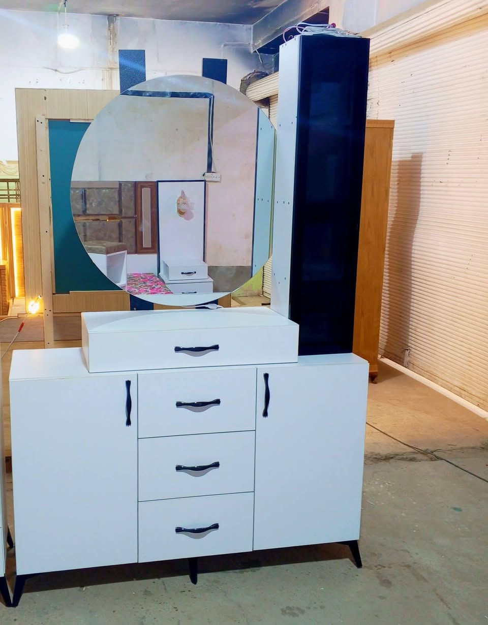 عرض خاص بمناسبة عيد الفطر المبارك إكمال وجبه جديده غرف نوم تركي شغل عراقي ضمان  10سنوات شرط 👌👌 
خشب mdf السعر الحالي/////مليون و 900الف فقط ويا الشد والنقل لحك او ماتلحك العنوان حسنكوي مقابيل اعدادية تلعفر نجارة الأمين للاستفسار ***********
