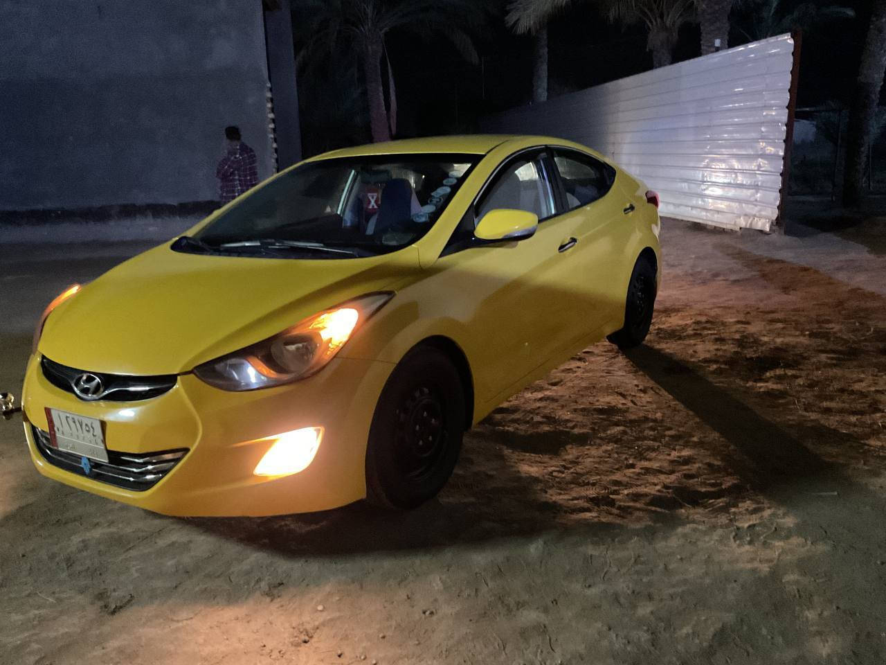 النترا موديل ٢٠١٢ سياره حلوه. احلا من صور تجي  شوف سياره مكفول ما عده ضربه خفيه بل جاملغ امامي جهت العبري.نفسه ومصلح. تخم تاير حداديه صار شهر من مسويهه تبريد شغال. باقي تفاصيل اتصل السعر ١١٠ بيه مجال***********. عنوان السياره ديوانيه
