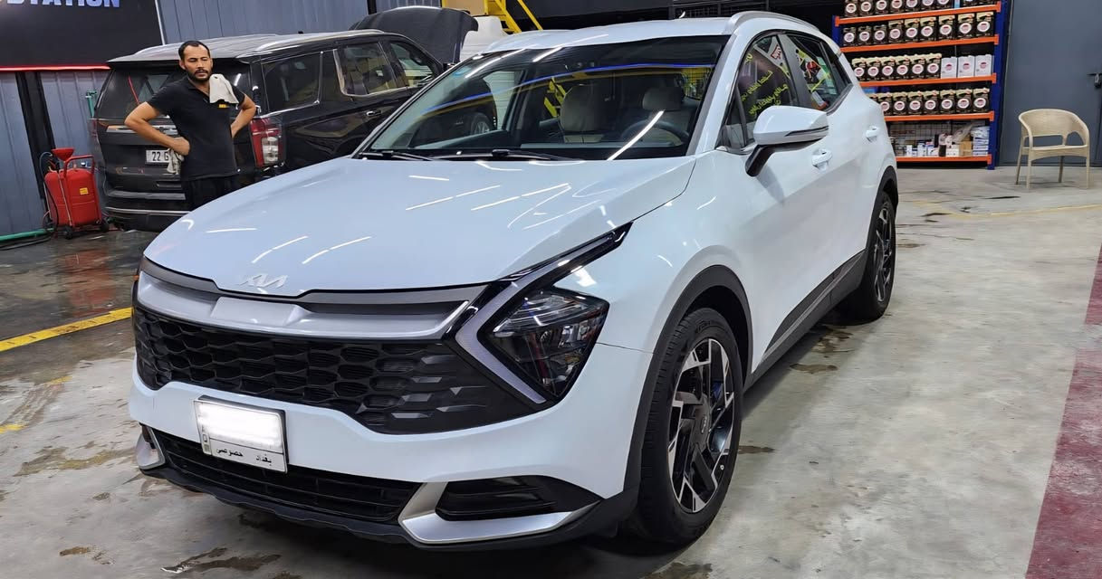 السلام عليكم
بيع أو مراوس سورنتو 
سبورتج ٢٠٢٢ ماشيه ٧٠ بيها طخه بل بابين مثل ماموضح بل فديو سعرها ٢٠٥
***********
