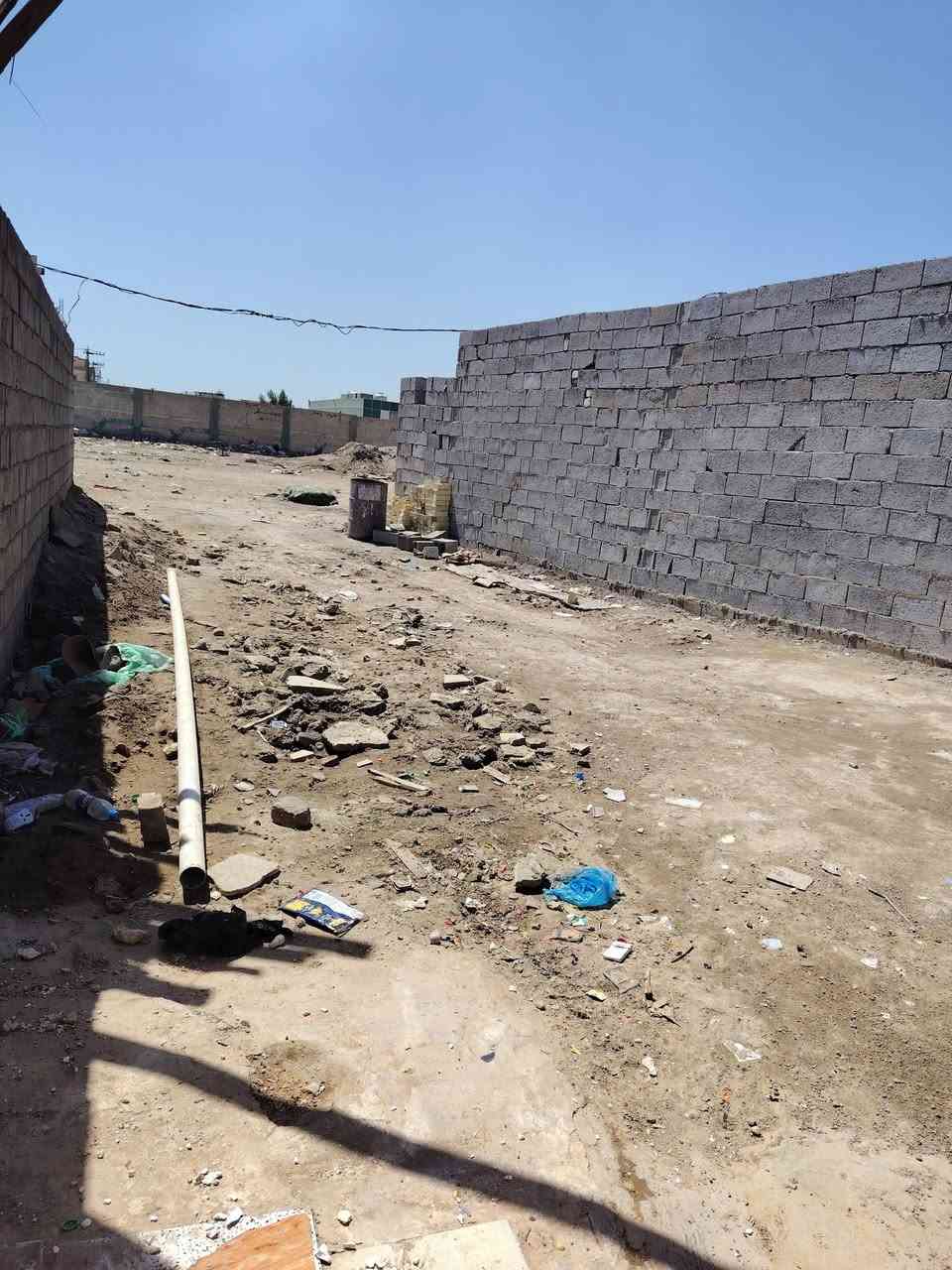 السلام عليكم بيت تجاوز للبيع بالشيشان بضهر المدرسه الحديديه الخضره كلش مرتب السكف صب كونكريتي والارضيه كاشي ومكان كلش هادئ يحتوي على غرفه كبيره ومطبخ وصحيات وهول وممر جانبي و طرمه سعره ويه الاثاث ب١٨ بدون اثاث ب١٦ مليون سعر كلش مناسب بالنسبه لخريطته وبنائه ما عليه اي ازاله وبالعافيه عاليشتري


**إذا كنت صاحب هذا الإعلان وتريد حذفه لأي سبب، رجاءا أرسل رسالة إلى الدعم الفني**