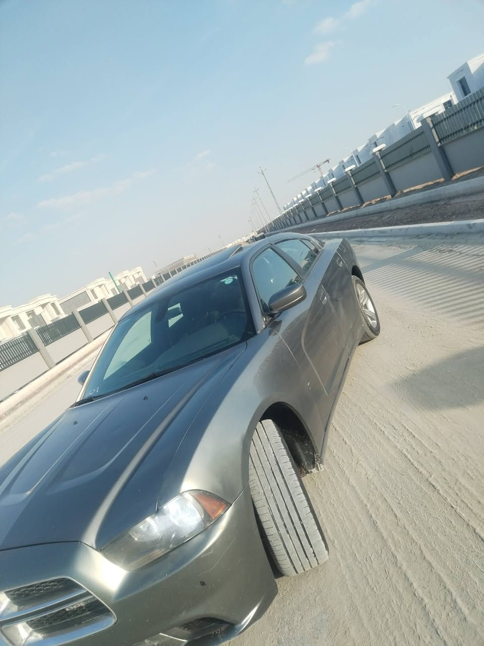 جارجر ٢٠١٤ أدوات
كصه جنطه متومه وكامله
رقم سنويه انكليزي
كير محرك كارتون 
٦ سلندر ولكير  ٨ نمر
تبريد ثلج تدفئه كلشي بيها شغال
حداديه فول نضافه سياره جاهزه وقول مواصفات سعر ٥٠ ورقه بيها مجال قليل مكان سياره بصره شراي يتصل ***********
