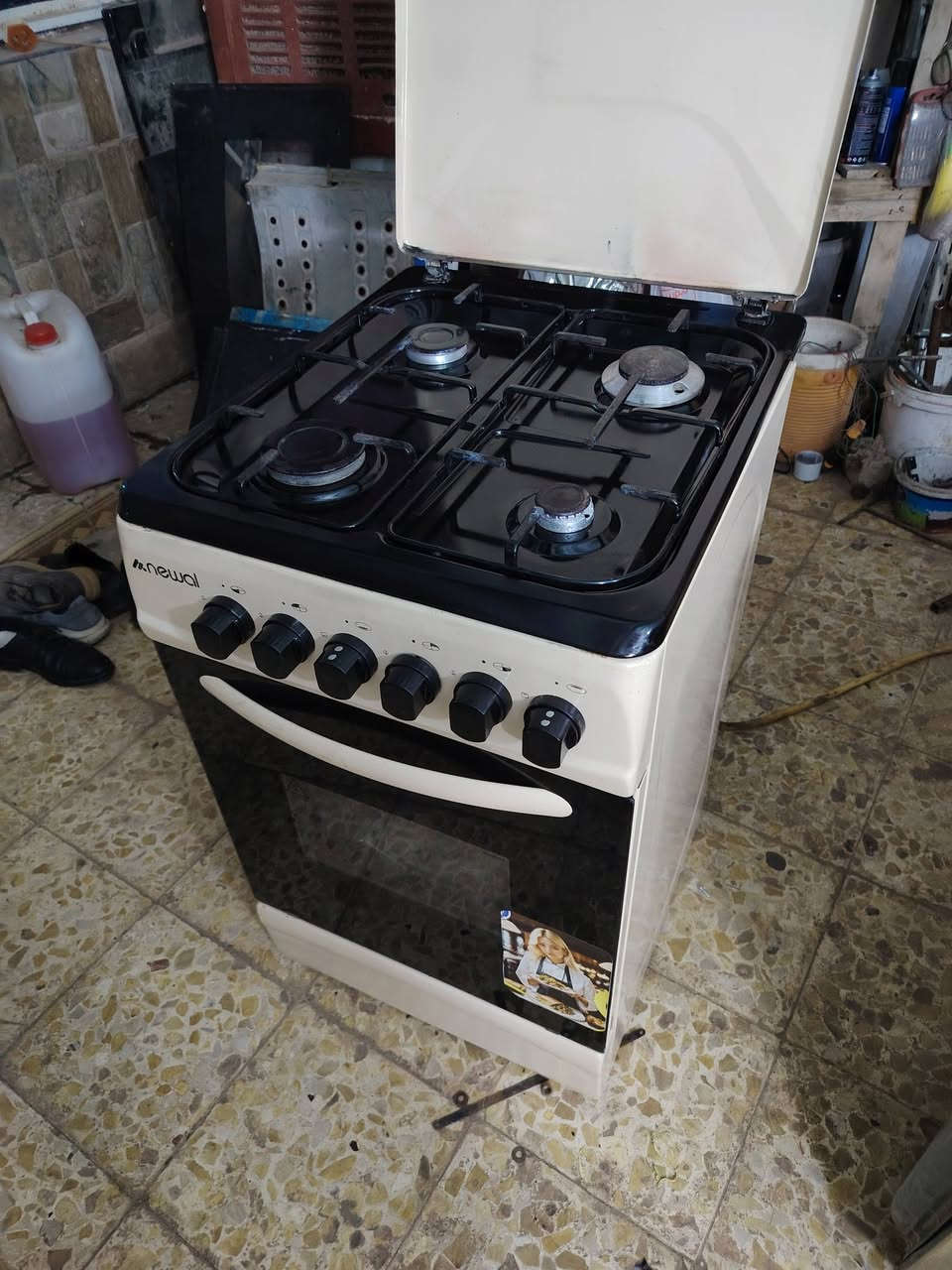 درجة اولة طباخ نوال كلة شغال لون مميز السعر ١١٥نهايتة كربلا ***********
