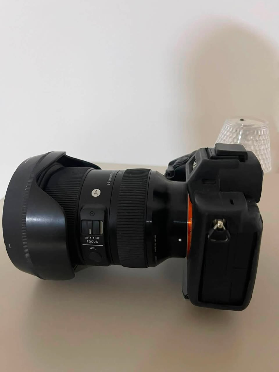 السلام عليكم
Camera  Sony A7iii ( 1,350,000 )
Sigma 24-70 F2.8 ( 1,50,000 )
Ronin dji rs4  ( 500,000 )

نضافة 99% مع كامل الملحقات و بيهن مجال بسيط 

 ***********

