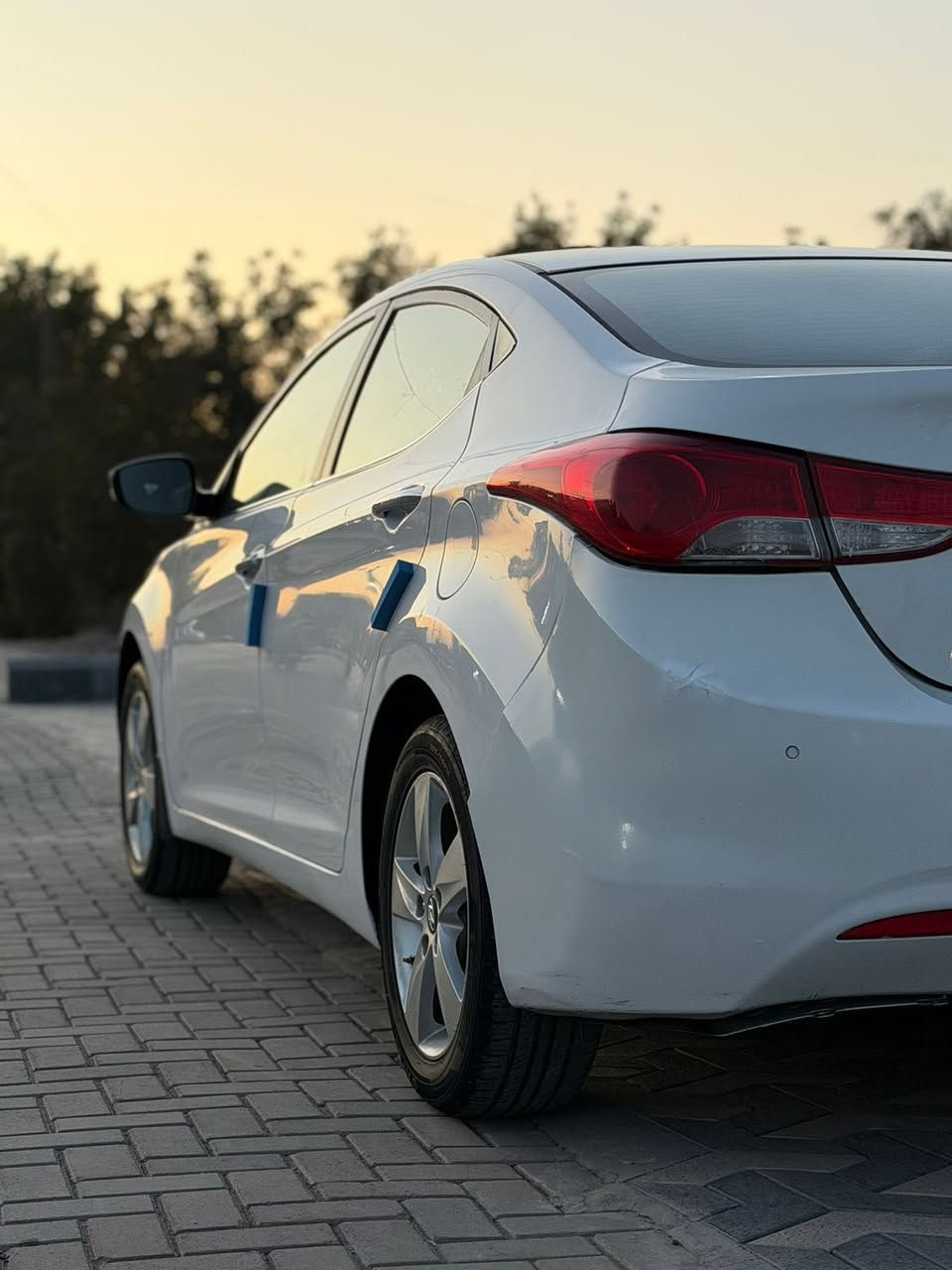 سلام عليكم مرخصت الادمن المحترم النترا خليجي 2014سياره جديده صبغ قبق جنطه فقط بدون تبديل بدون دواخل سياره فتحه تحكم ستيرن جهتين تخم تاير صدر جديد اي نقص مابيه مكان السياره بغداد حي العامل سعر السياره 118$وبيه مجال رقم الهاتف ***********
