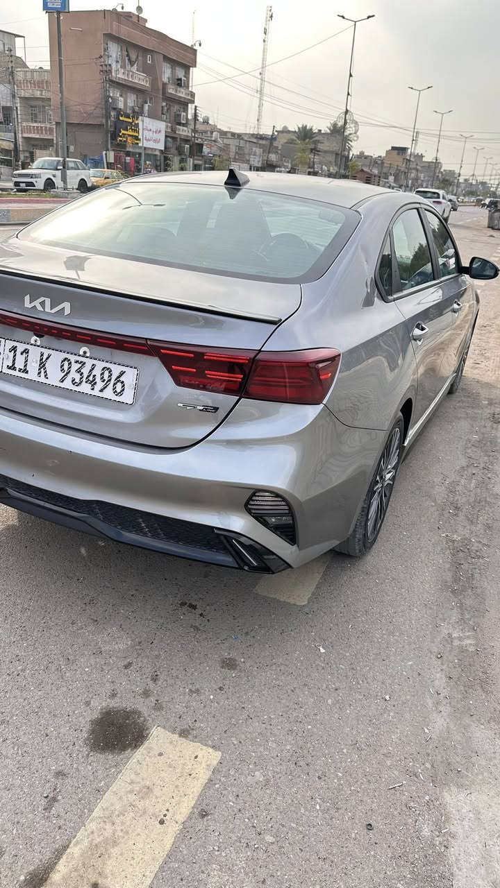 السلام عليكم
فورتي جيتي لاين 2023وارد امريكي
الحادث قطعة وحدة جدا خفيف جاملغ امامي جهه السائق مبدل فقط لغود شواصي مكفولة السيارة كلهه ليبل واحد ايرباك دركة وبردة جهه السائق كير مكينة مكفول سيارة نضيفة جدا مواصفات 
1.بصمة ابواب
2.تشغيل عن بعد
3.رادار خلفي وامامي
4.نظام تحديد المسار
5.اشاير مري
6.فول تحكمات
7.كشنات جلد ومخمل
8.ترحيب بالابواب
9.صندوق ذكي
10.شاشة اعطال 
وبعد بيهه مواصفات  مكينة 2000دوش ماشية 53الف ميل رقم بغداد باسمي هزة جديدة مكان السيارة بغداد السعر 160وبيهه مجال للاستفسار الاتصال ***********
