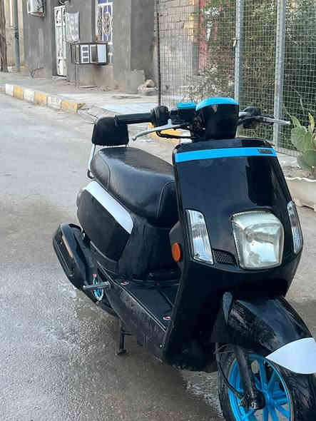 السلام عليكم دراجه ماكس بوليس ((مصطره نوزل)) للبيع واذا اكو امراوس اب سكنس جبلي نضيف وانطي فرق. ابلادي بلاديه 50 ((شرط الفحص)) ما بيها نقص الدراجه كامله مزوده تزويد خارجي اصلي.وصل بيه مال حاويه صارله شهر من طالع من الحاويه   
 دراجه نضيفه نضيفه مكينته ناعمه ماتسمعله صوت شلعه وا معدل شرط تاكل الكاع اكل السعر خاص مكاني ناصريه المركز  ‏‪
*********** خاص ما موجود اتصال وا واتساب ((جيب فيتر وياك))
