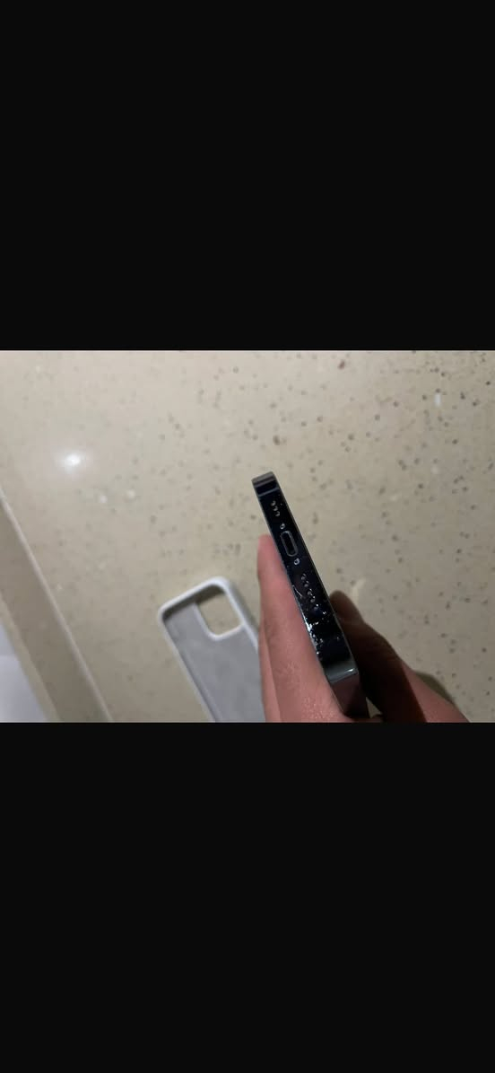 سلام عليكم iPhone 13 Pro ذاكرة ١٢٨ بطارية 🔋 ٩٠ ضهر مفطور ما مأثر علة جهاز كلشي ما بدل بي شي جهاز  شخوط بل شاشة خفيفات السعر٤٣٠ الرقم وتساب *********** خاص مفتوح
