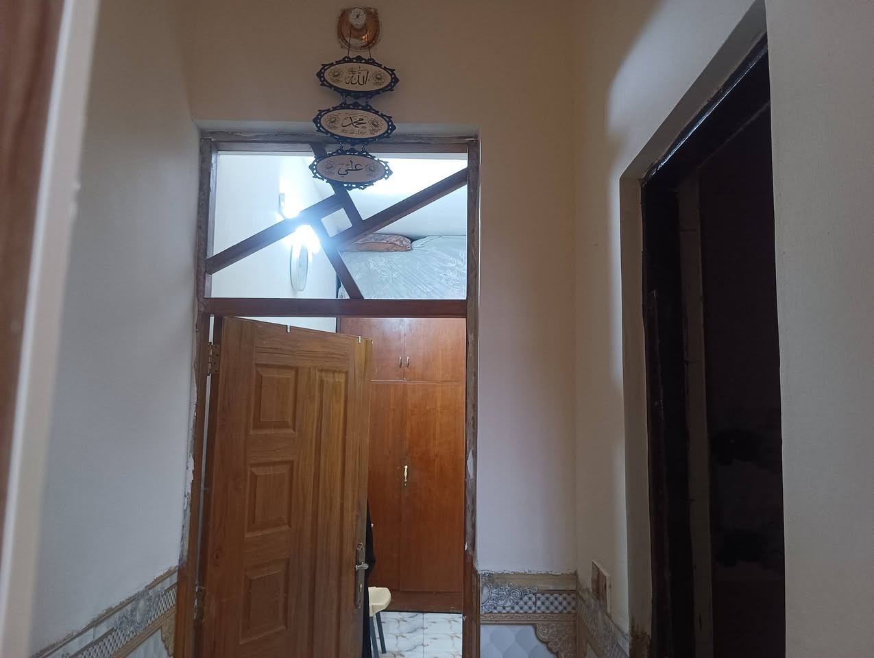 بيت ١٠٠ متر للبيع منطقة علاوي الاسمر قرب البانزين خانه الجديده  مكلف بالنشر
رقم صاحب الدار ‏‪***********‬‏
