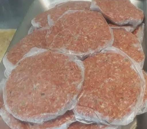 السلام عليكم
متوفر ورق عنب
كبة تكلاه كباب طاوة🤗🤤 
بركر لحم +دجاج لبلبي
مشروبات غازية ماي
العنوان مقابيل مستشفى خانقين العام
حجز خاص ***********
يوجد توصيل 🤤
