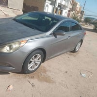 سوناتا البيع موديل ١٣ وارد أمريكي سياره بيه قطعتين صبغ بدون داخل سعر ٩...