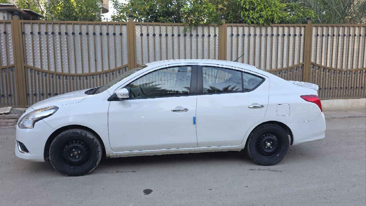 نيسان صني 2025 سيارة نضيفة جداً ورقم مميز كير ومحرك وحدادية كفاله تبريد ثلج قطعتين 4 جام كهرباء ماشية 39 الف كم السيارة بأسمي تحويل مباشر
السعر 120 وبيها مجال


**إذا كنت صاحب هذا الإعلان وتريد حذفه لأي سبب، رجاءا أرسل رسالة إلى الدعم الفني**