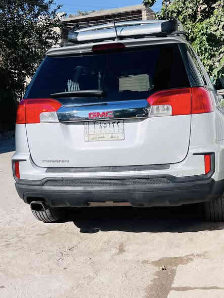 السلام عليكم للبيع فقققط بدون مراوس جي ام سي تيرين موديل 2016 فئة SLE محرك 2400 بأسمي رقم واسط
صور الحادث مرفقة مع الصور 
تبديل فقط باب  الي خلف السايق 
وبيه ضربه ستوته الباب الي خلف الصدر ايضآ عندي صورها
السياره مشتريها اني من 2018 والحد الان الف الحمدلله كل نقص مابيه 

السعر شده متوازي على فلوس والله سعرها اكثر بس بسبب 
الحاجه 
رقمي واتساب 
***********
