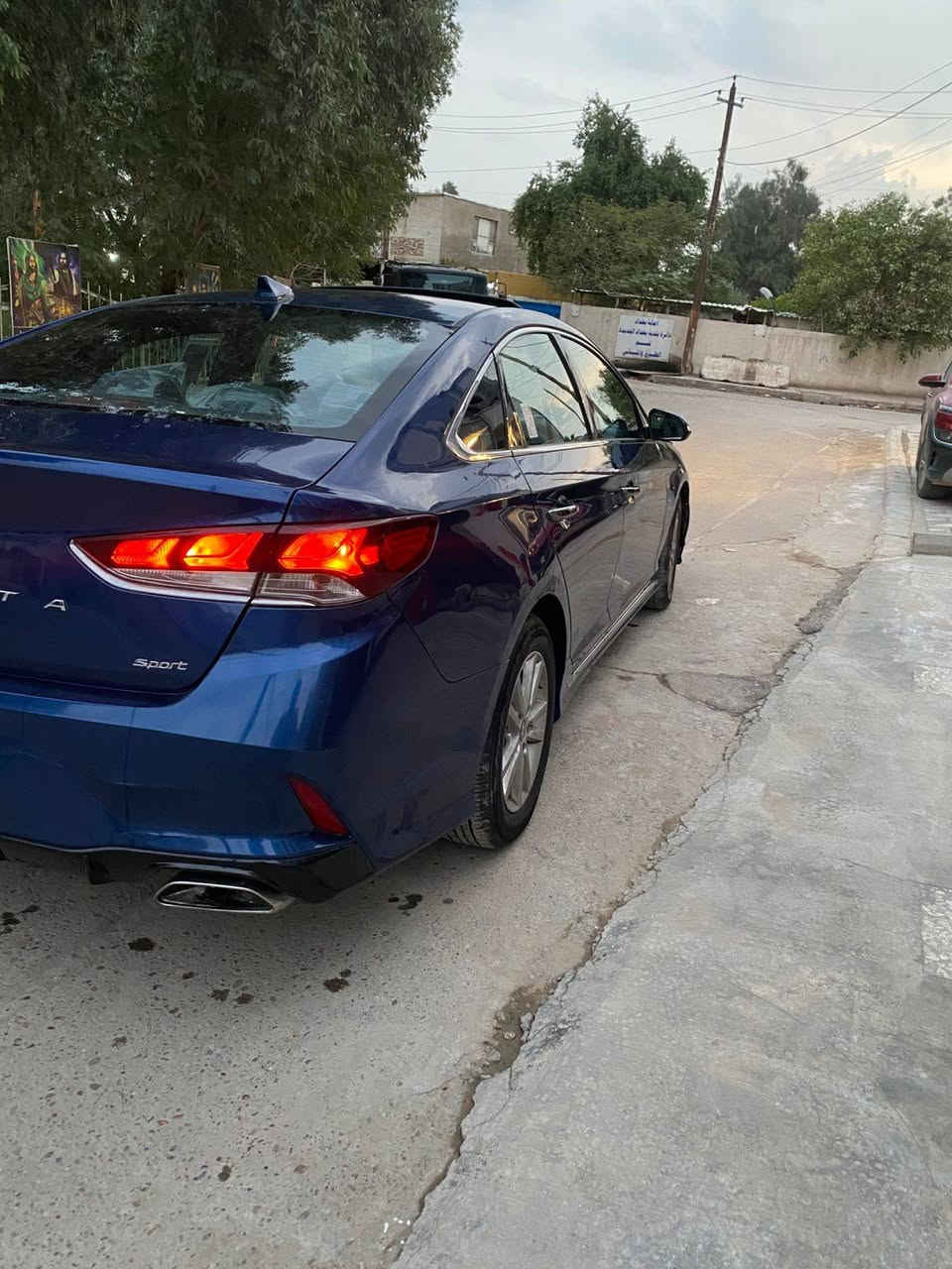 مستعجل ع بيعه 
سوناتا موديل 2018 فول مواصفات فتحه 
لون ازرق رقم بغداد بسمي تحويل ثاني يوم 
مواصفات/    بصمه
     بصمة ابواب مع صندوك.
     رادار بلمري جانبي 
   شاشه كبيره +كار بلي+GPS+بلوتوث +اتصال 
    كامره دواره
    مقعد امامي كهرباء 
    مقاعد جلد 
     تدفئة مقاعد تدفئه ستيرن 
     ثلاث وضعيات قياده ECO+NORML+SPORT
     صندوك ذكي ينفتح عند اقتراب 
    ستيرن حرف D
     فول تحكم ستيرن 
     نظام ترحيب عند اقتراب
       شاشة اعطال.
      حساس اطارات +اشاير بلمري.  
السياره عليه ادامه كامله مابيها كل نقص محرك كير أو تبريد أو حداديه كلها جاهزه أو كامله 
حادث السياره من امريكا فقط بنيد جاملغ ايمن وايسر وخلفي بي شويه بدون دواخل  
.
السعر 119 بيها مجال كلش قليل حك الجيه فقط

بغداد .. الامين ***********
