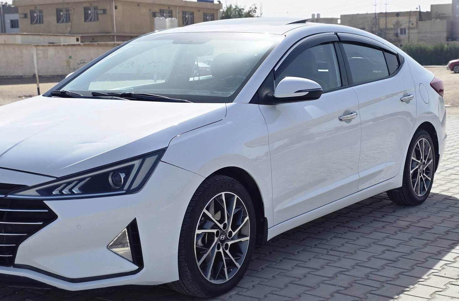 النترا للبيع
موديل 2019 خليجي 
بيها  بخشم البنيد معجون وصبغ 4 اصابع وباب السايق هم 4 اصابع سبب شخطه بسمار والباقي كفاله عامه 
السياره فول مواصفات عدا البصمه
حداديه + تخم تاير جديد
عليها ادامه بولش السياره مناقصها كلشي
سعر 162 بيها مجال بسيط
***********
