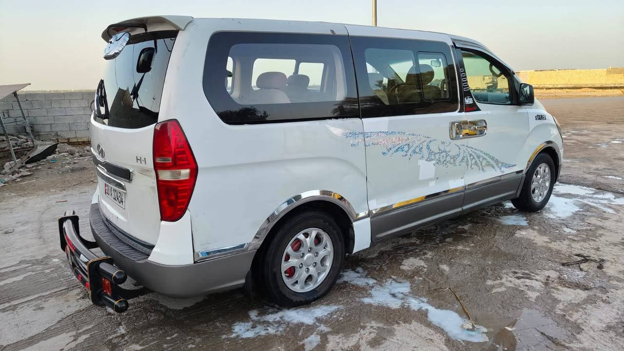 ستاركس 2010 مفتوح اصل رقم بابل انكليزي امصفره هيئه ومرور سياره جاهزه  مكينه كير اكسن كله جديد   بيهه جاملغ الخلفي صبغ  فقط  مكاني نجف مشخاب السعر ١٣٤ وبيه مجال حك جيه ***********
