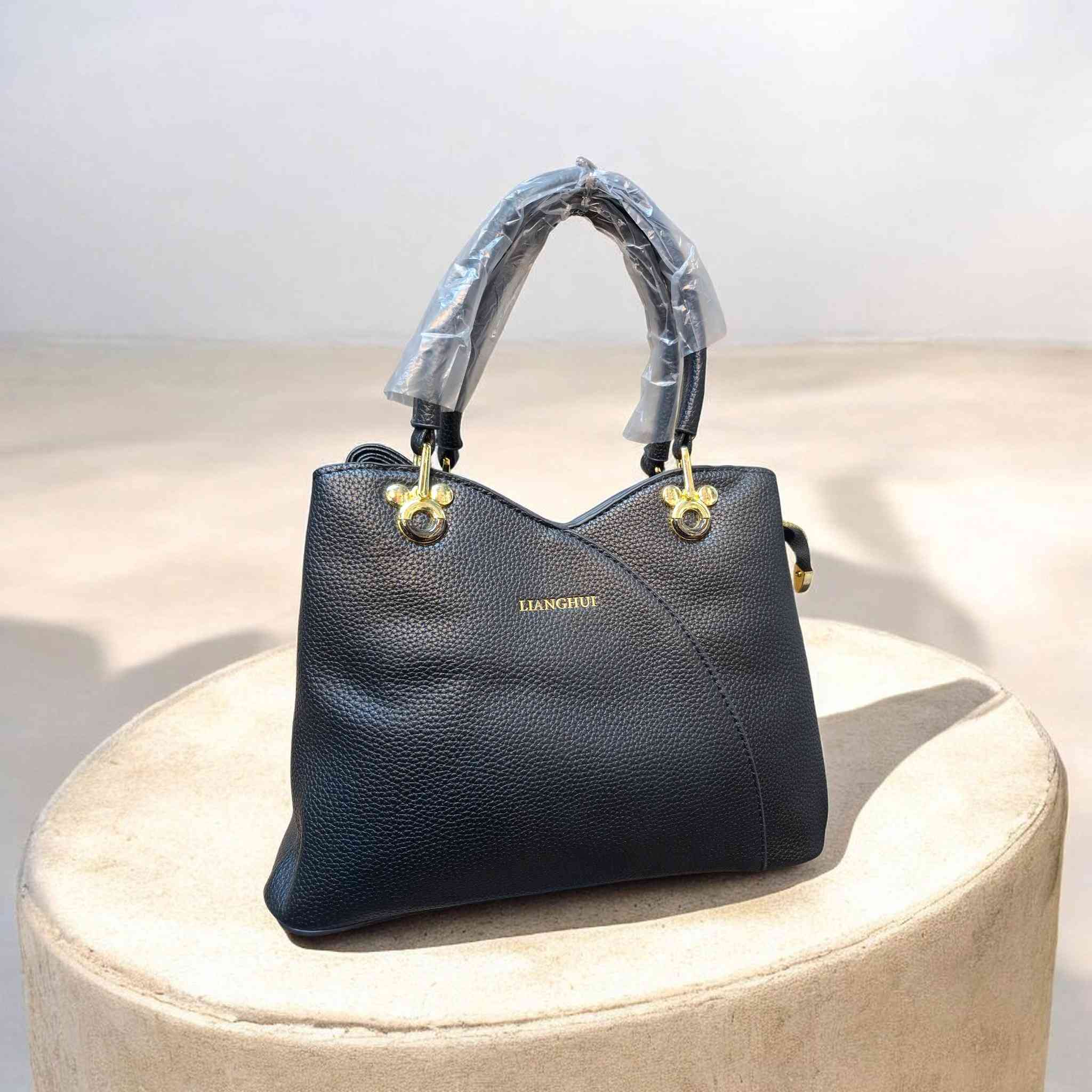 جديد جديد حقائب نسائي 💥
كوالتي 💯 جلد دبل خيط 
العنوان:صلاح الدين/مجمع الدور/سوق الجامع/مجاور مركز الشباب/خلف بسيم للتبريد
انستكرام >      ibo_shop1       <
https://www.instagram.com/ibo_shop1?igsh=MTd6aXR2M3JmOXN5MQ==


**إذا كنت صاحب هذا الإعلان وتريد حذفه لأي سبب، رجاءا أرسل رسالة إلى الدعم الفني**