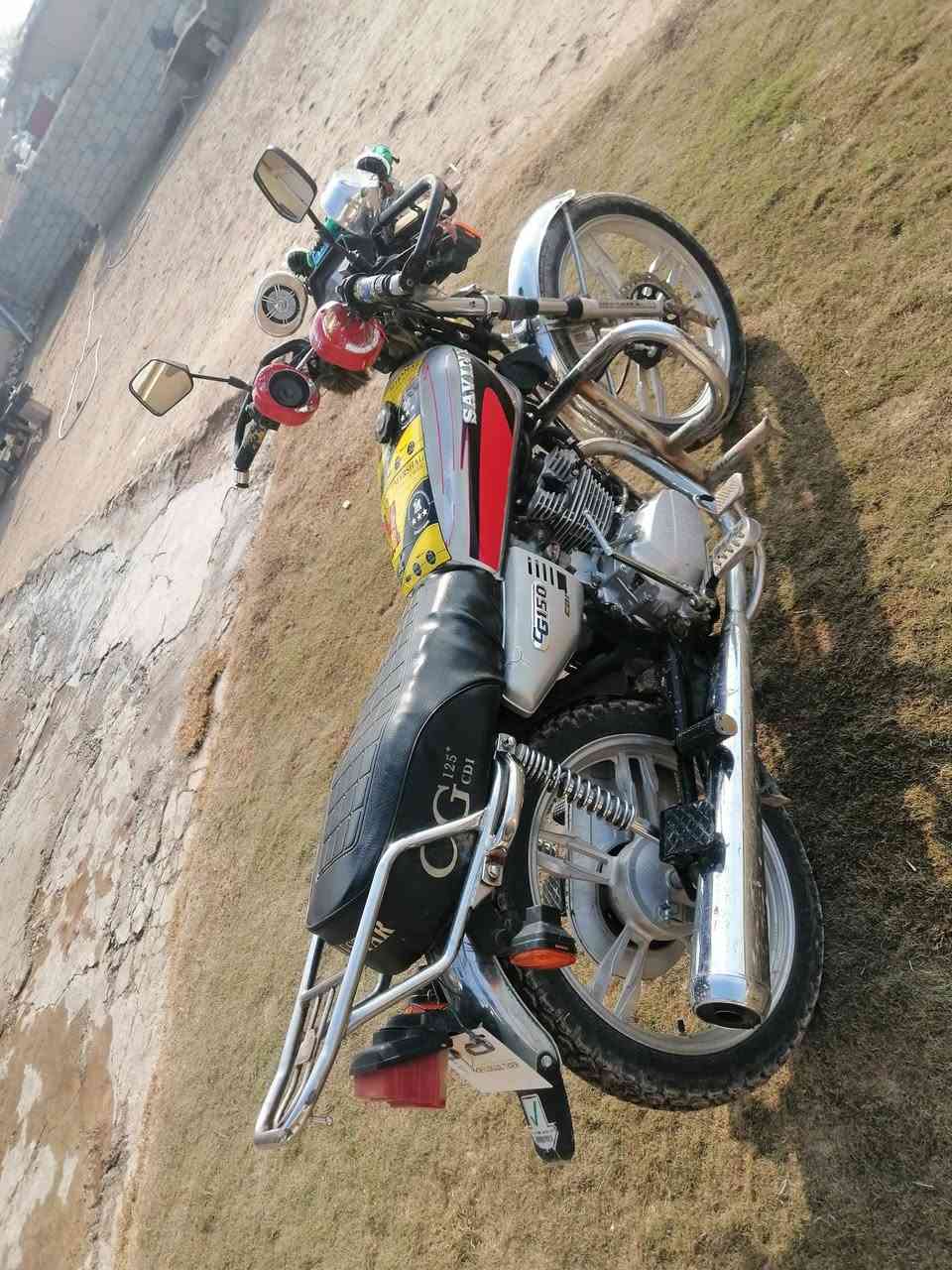 ماطور للبيع مامفتوح شرط 2020 منفيس موجود كامل امكمل بس شغل السعر 550 قفلو التصال على الرقم ***********
