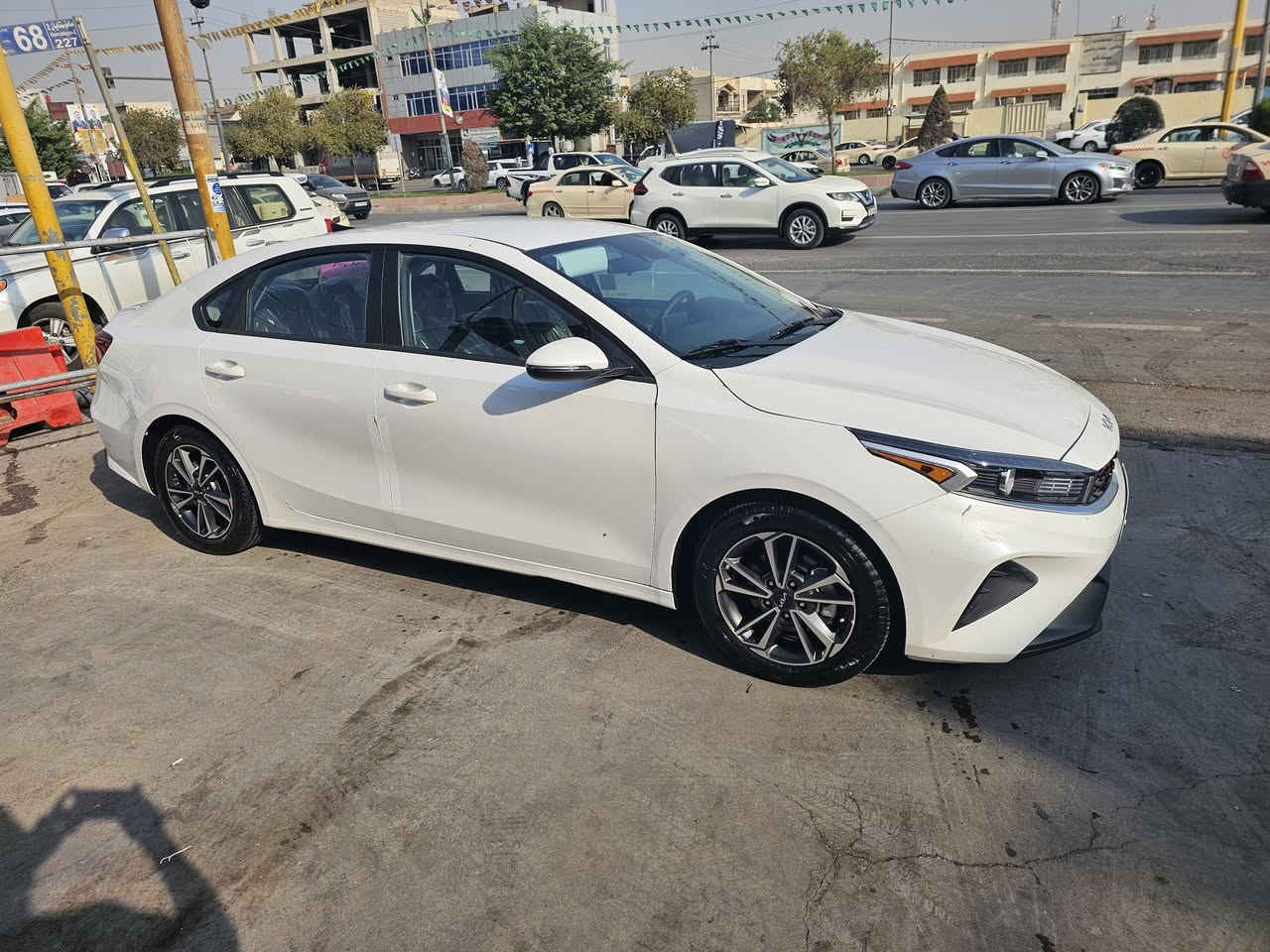 السلام عليكم
كيا فورتي نص فول موديل 2024 امريكي
صور الحادث مرفوقه بل منشور
ماشيه45 الف
الرقم
***********
