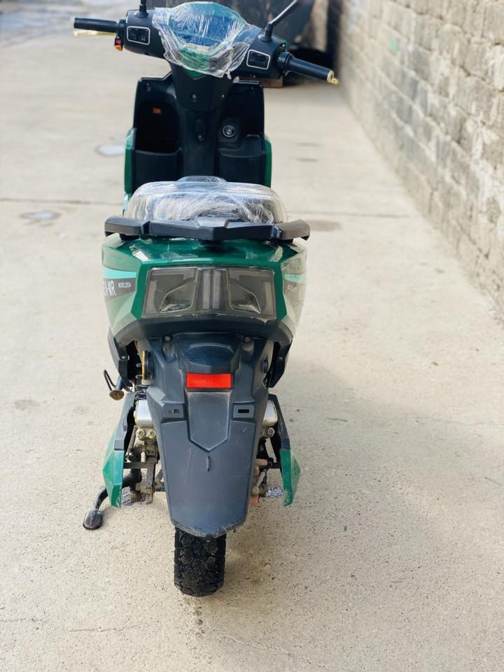 السلام عليكم شباب مااطور شحن سكنس لبيع 6 بطاريات  الماطور جديد البطاريات نص عمر بس البطاريات تمشيك من هين 5 اشهر او اكثر هيج بيه ابلتوث وبيه اسويجين وكرتين مل تشغيل على شاشه السعر 550 وبيه مجال لشراي (***********)
