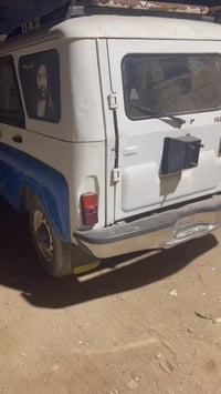 واز ٢٠١٠ • قابل تفاوض • الزبير