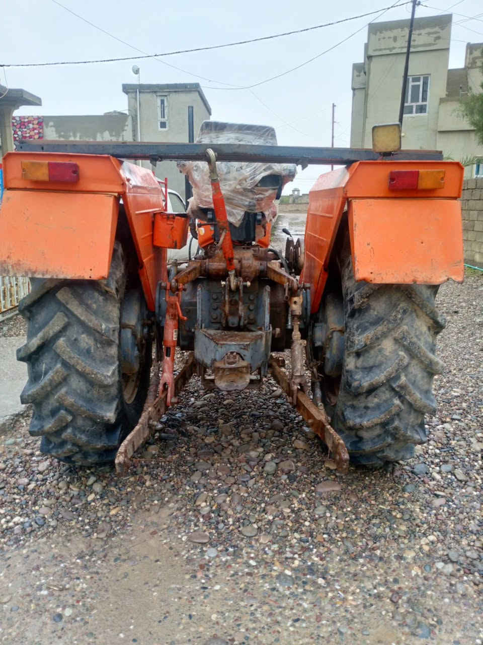 عنتر (٩٠)للبيع شرط كير محرك هيدروليك تايرات جدد بدون رقم السعر(٤٥٠٠)اربع ملايين ونص وبية مجال للستفسار على الرقم(***********)العنوان القيارة قرية امام غربي
