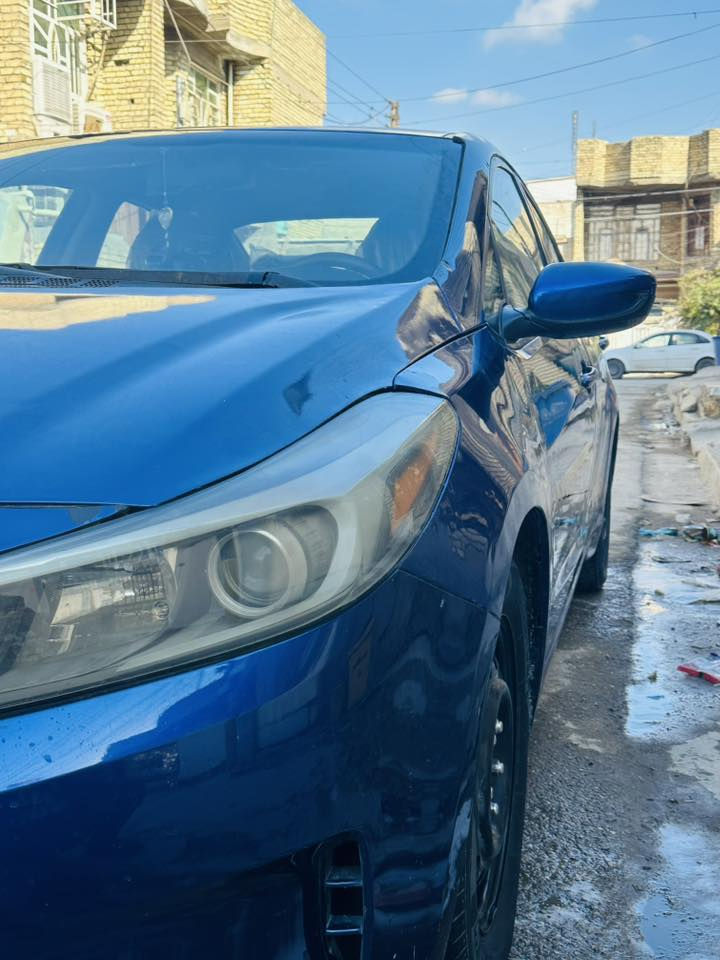 السلام عليكم فورتي موديل ٢٠١٨ وارد أمريكي الحادث موضح بالصور بأمريكا وبالعراق السيارة حلوه وخير من الله ترايك وين متريد المكينة دوش ٢٠٠٠ السعر ١١٢ وقابل للتفاوض مكاني بغداد الهاتف ***********
