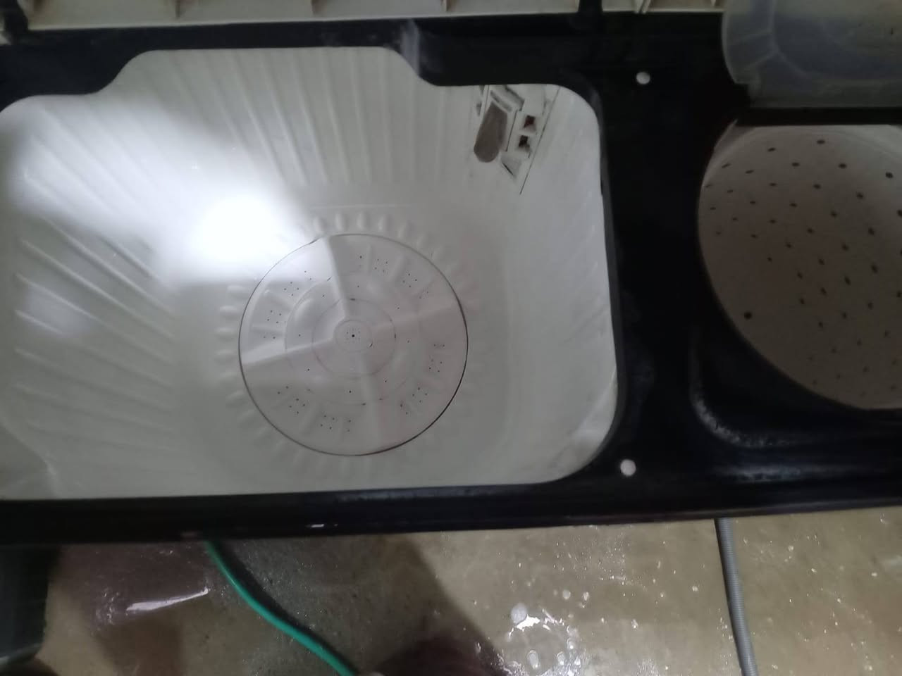 #مكلفة_بالنشرررر
غساله هيتاشي شغاله ونضيفه للبيع 
للاستفسار الاتصال بالرقم ***********
