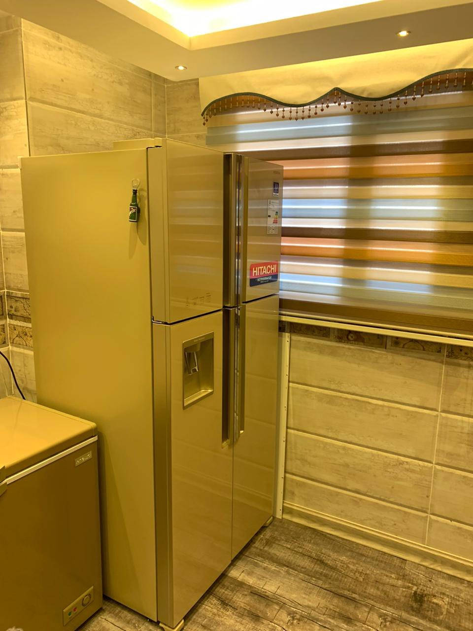 سلام عليكم شقه البيع عماره 15طابق2شقه8هيه والثاث  شقه ماناقصه اي شي تخبل شقه شوفه بعينك  رقم تواصل وتساب ***********وسعر خاص
