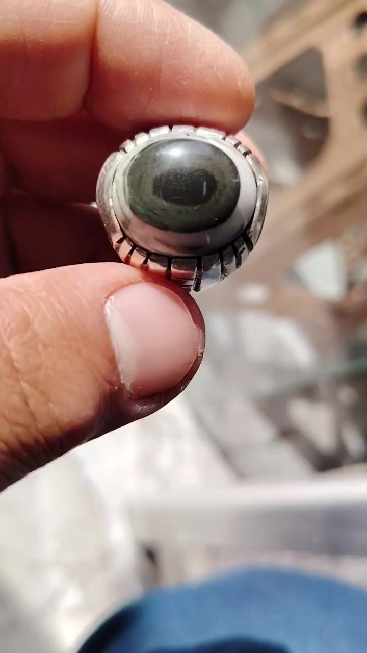 للبيع السعر ١٢٥ ألف
***********
