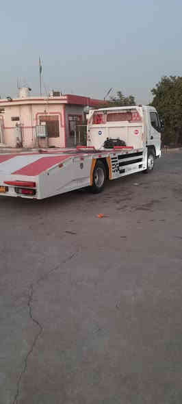 السعر 200 ورقة مجال كرين كنتر موديل2012. كير محرك شرط فصال بودي جديد مامشتغله سيارة جاهز للشغل تواير جددة كهربائايت كلها شغاله بشرط سنويه ساقطة رقم دهوك تحويل بشرط اي استفسار اتصل بالرقم ***********  موجود وتس اب  فايبر عل نفس رقم
