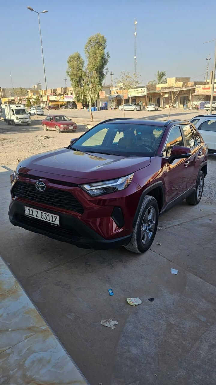 سلام عليكم راف فور هايبرد موديل 2023 xle فول واحد على واحد بدون قطرة صبغ  ماشيه 23 الف رقم بغداد تحويل مباشر بأسمي ضرر السياره تبديل بابين عكس السايق نفس اللون مال تفصيخ مكفوله كفاله عامه السعر 250 $ وبي مجال بسيط حك الجيه 
*********** 
مكان السياره سامراء
