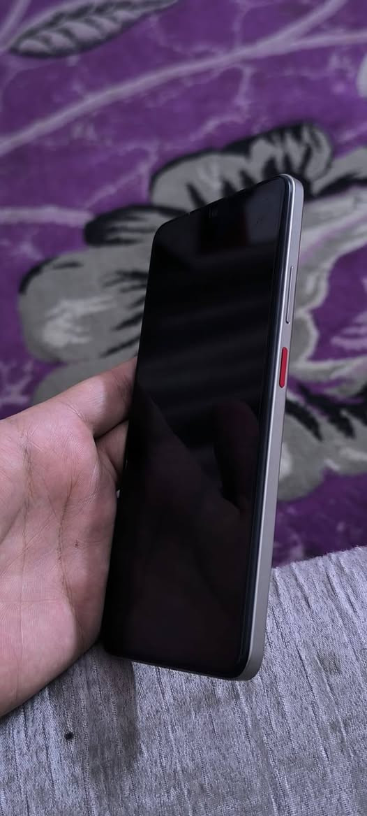 موبايل  ZTIV70ماكس اخو الجديد ذاكره256. شاشه 6.9 الجهاز مقاوم للكسر وضد الماء وبطاريه6000 ملي غراضه كامله كارتون مكاني بغداد المعالف السعر 170 رقمي***********
