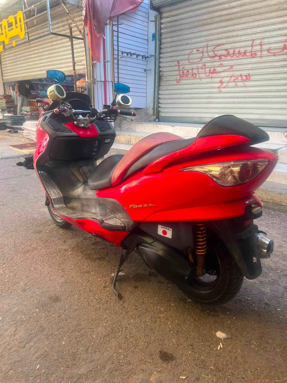 فورزا 09 كرستال ..فول مواصفات .گير 7 نمر .وسبورت شغالات وحسب الاصول ..تايرات جدد دراجه كفاله كفاله ..شغاله على اخر حبايه اي نقص ماكو شرط تجي وتشوف ..لايتات زنون عالي ..MB3 شغال وعالي . السعر ((مليون ))وبيها مجال  مكاني البصرة كرمه علي ***********
