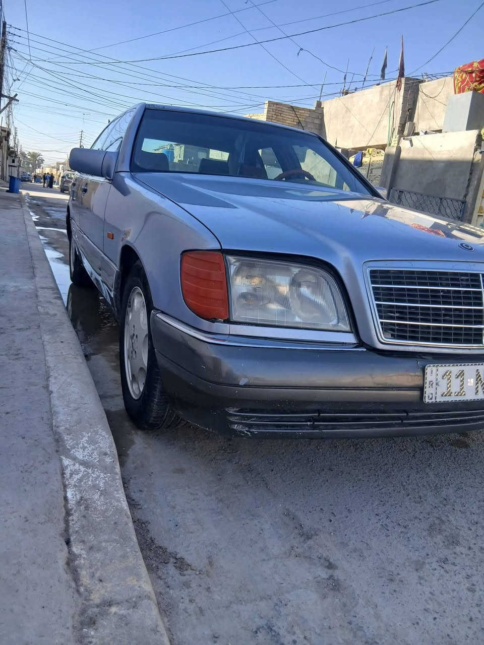 سلام عليكم 
مارسدس شبح موديل 93 رقم بغداد دولي بسمي  مكينه 6سلندر تابوت سياره بلاديه كير محرك خير من الله كهربائيات كله شغاله مصبوغه جماليه سعر 70 وبيه مجال *********** مكاني بغداد
