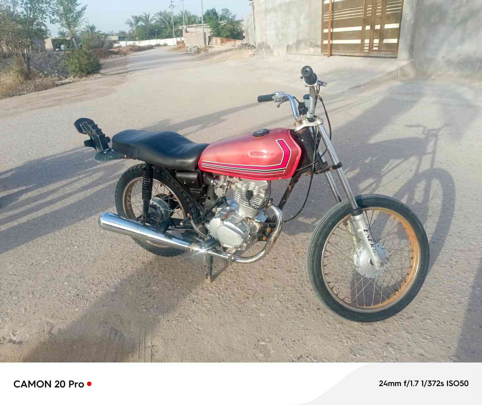 السلام عليكم دراجة نامة شلامجة 19 مكينة هاون قويه كلش وصلبه ادوات مفتوحة مرة واحده مكفوله من السرقة وراعية موجود كشن تفصال سباية تفصال الدراجة مرتبه كلش والياخذه ماتعبه /سعرها 400 وبيه مجال  مكاني كرمة علي لتواصل واتساب ***********
