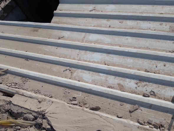 السلام عليكم سندويش للبيع الطول 5 ونص وعرض 6 نظافه 90% حي العسكري رقم الهاتف ***********
