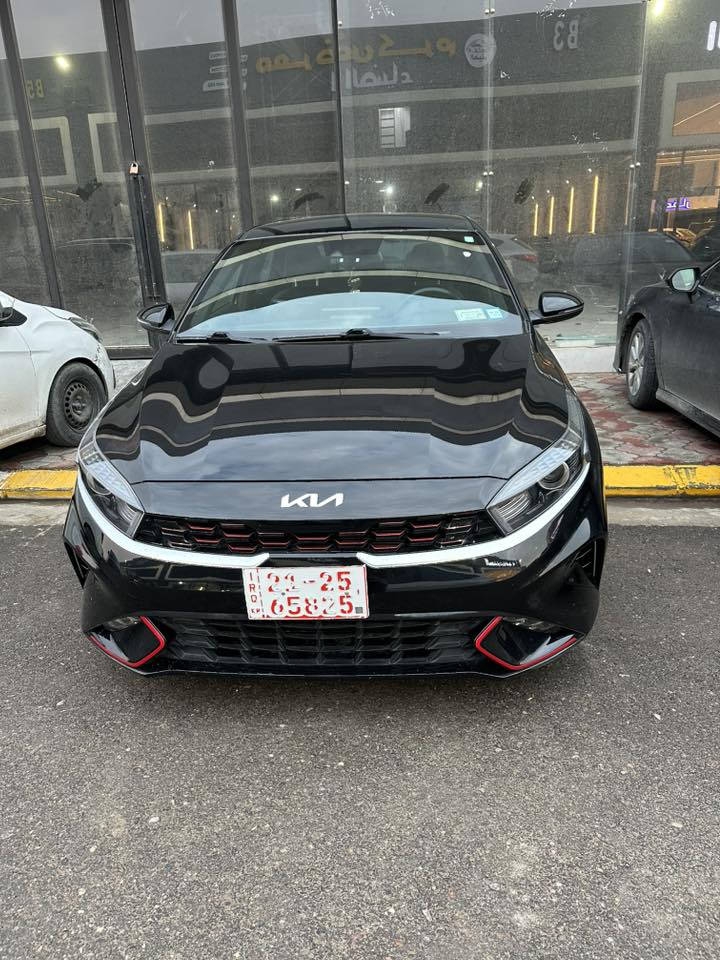 فورتي ٢٠٢٣ جيتي لاين اسود ماشي ٣٦الف ميل سيارة كاتي تترقم شمال ضرر السياره كما موضح بالصور جاملغ الخلفي فقط بچم كبس والخلفي كبس بدون ارباك مواصفات السياره فول بصمة تشغيل رسالة ترحيب تشغيل عن بعددرادار امامي خلفي جانبي توقف ذاتي تحديد مسارروبعد بيها كثير مواصفات ماعدا سلايد …للاستفسار الاتصال على الرقم *********** يوجد واتساب
