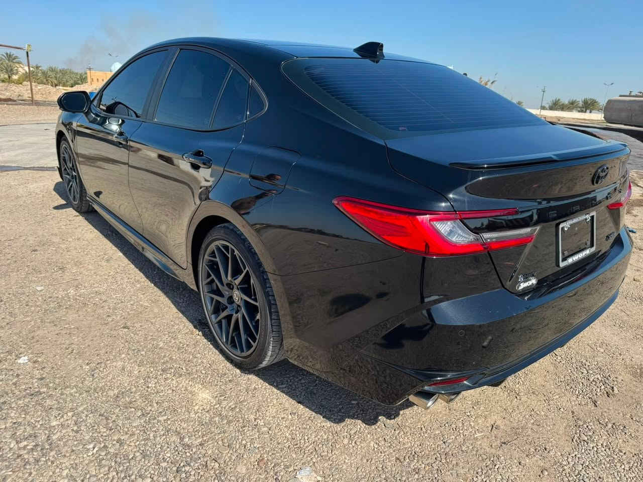 كامري 2025 xse اسود وارد امريكي
هايبرد فول 1/1
ضرر السيارة جاملخ امامي ايمن وبنيد بدون دواخل وبدون ايرباك 

فحص مؤقت تترقم اي محافظه  عدا المحافظات الشمالية 

مكينة 2500 هايبرد
ماشيه : 65 الف Km
مقاعد جلد وكهرباء داخل احمر رياضي 
كشنات تدفئة + تبريد 
• ستيرن تسخين 
• ⁠  3 بصمات 
• بانوراما سقف اسود
• تحكم ستيرن
• رادار امامي 
• رادار خلفي 
• كامرة خلفية 
• مانع تصادم 
• مري جانبية كهرباء + اشارة 
• مثبت سرعة 
• نقطة عمياء
• هندبريك دكمة 
• تحديد مسار 
• شفتات 
• منافذ تايب سي 
• شاحن لاسلكي 
• كامرات 360 درجة
• داتشو 
•  انظمة قيادة 
• حساس استشعار السائق وتوقف ذاتي في حالة النوم 
• نظام صوت 🔊 GRP 
• رسالة ترحيب 

مكان السيارة صلاح الدين - سامراء
السعر 229
 للاستفسار تواصل على الرقم ***********
