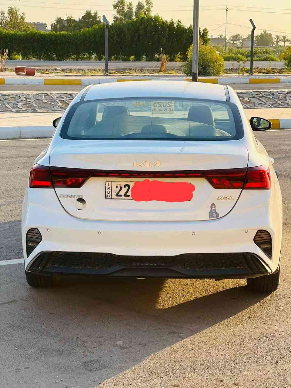 سيراتو خليجي موديل 2023 مرقمة اربيل تحويل مباشر أو وكالة السعر 125 وبيه مجال للطيبين مواصفات عادية بيه صبغ قطعتين فقط العنوان واسط ***********
