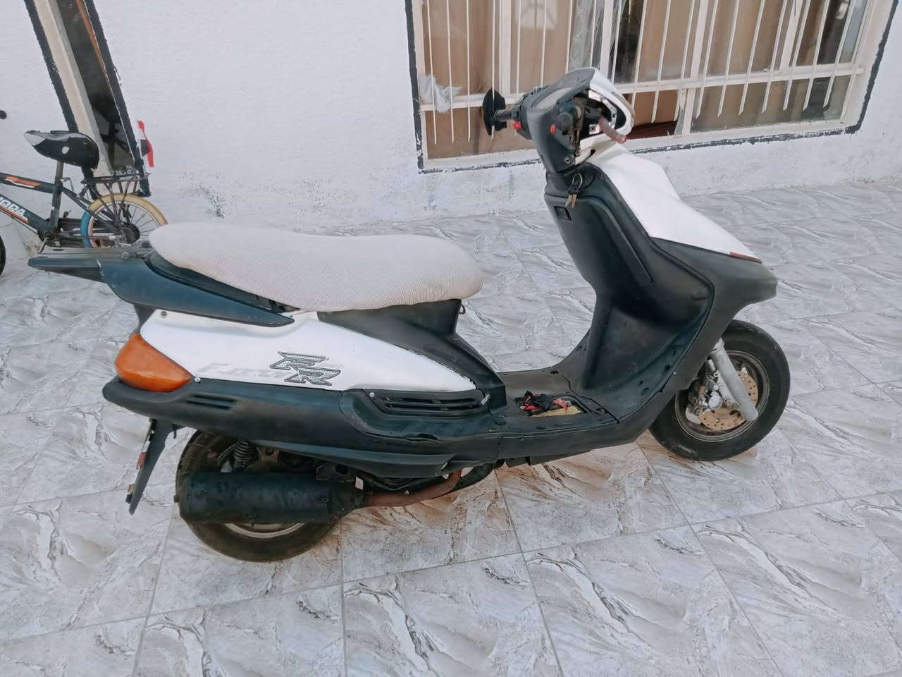 فراشه لبيع مابيها نقص كلها شغاله سعر350مكاني ديالى شهربان ***********
