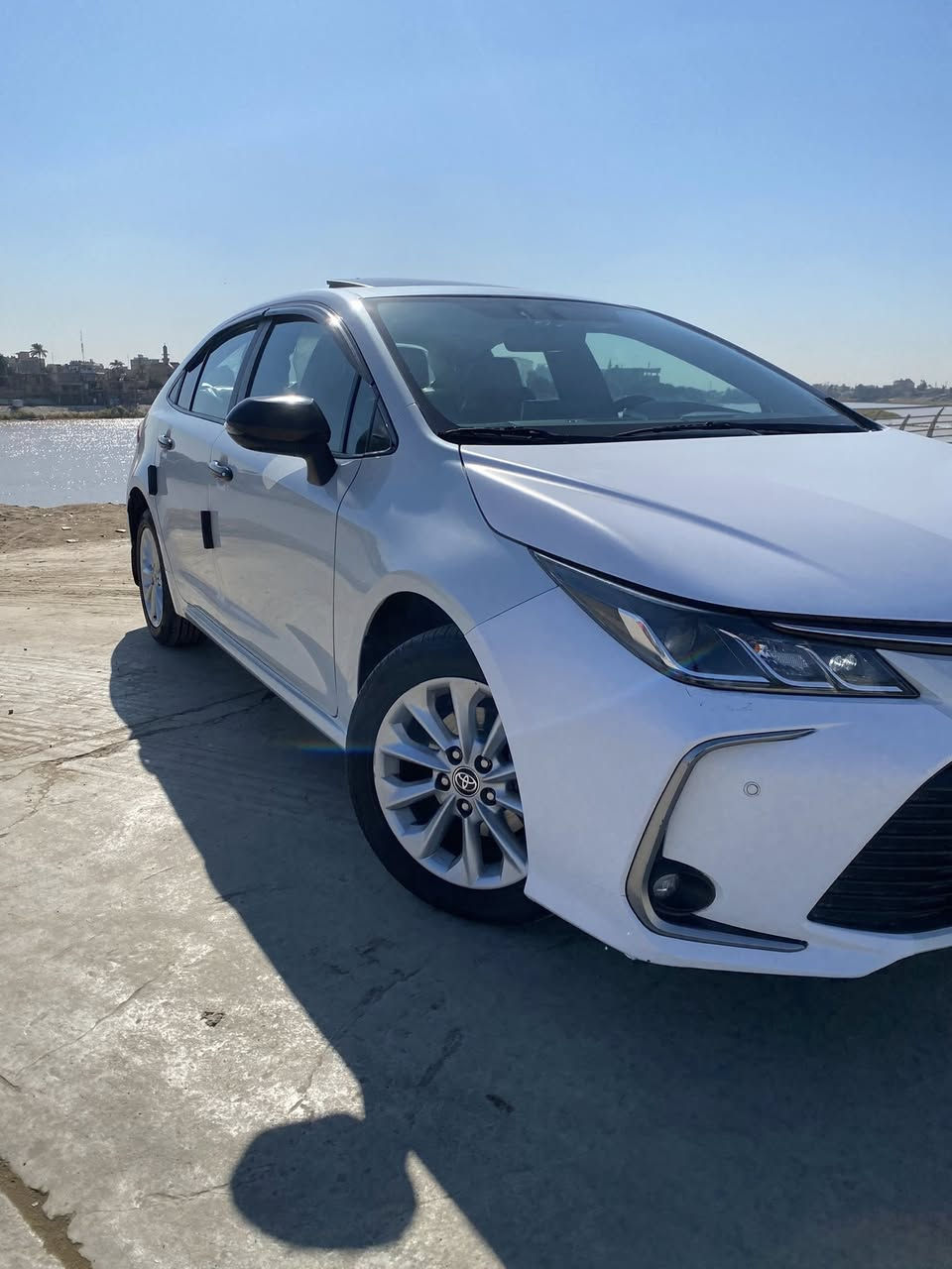 السلام عليكم للبيع
كورلا ساز خليجي بانزين موديل 2022

مكفوله من الصبغ و التبديل  ماشية 73الف حقيقي محرك 1800 رقم اربيل  السيارة بسمي شرط التحويل 

10 ايرباك 5 ويل كب /قيادة ذاتية حساسات أمامي وخلفي /شاشة كبيرة وكامرة /لد نهاري / مانع انزلاق/ تحكم ستيرن جهتين/ اشاير بلمري/صندوق ذكي/ تبريد بيانو ثلج أمامي وخلفي/ نظام قيادة سبورت وعادي

ترايها زيرو ومبدل دهن الكير  ودسكات مبدله مابيها نقص سيرفس كامل مسويلها وكل صيانتهة بشركة SAS

السعر 175وبيهة مجال بسيط كلش 
رقم الهاتف ***********

مكان السيارة بغداد البيجية مقابل مجمع رويل ستي السكني
