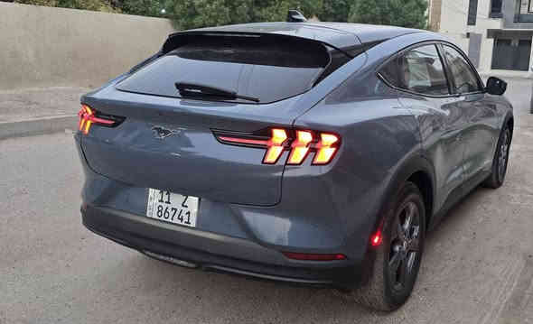 🚗 موستنك كهرباء وارد أمريكي 2023 – كهرباء بالكامل..
🔹 المواصفات:
تشغيل بصمة + بيبان بصمة + فتح كهرباء
مدى الشحن: 400 كم بالشحنة الواحدة
دفع خلفي – تك ماطور
كشنات جلد
كير ماوس
كاميرا خلفية + رادارات خلفية + تنبيه عند الرجوع
ويل كب رياضي
ليدات أمامية نهارية
يوجد مواصفات اخرى..
🔹 الحالة:
حادث بسيط: تصليح ربع بنيد + تكحيل جملغ يمين
تبديل دعامية أمامية فقط
أرباك ستيرن طاك فقط
السيارة ماشيه: 22,000 كم فقط
💰 السعر: 19,700 $ فقط
📍 مكان السيارة: بغداد – حي اور
📞*********** / ***********
