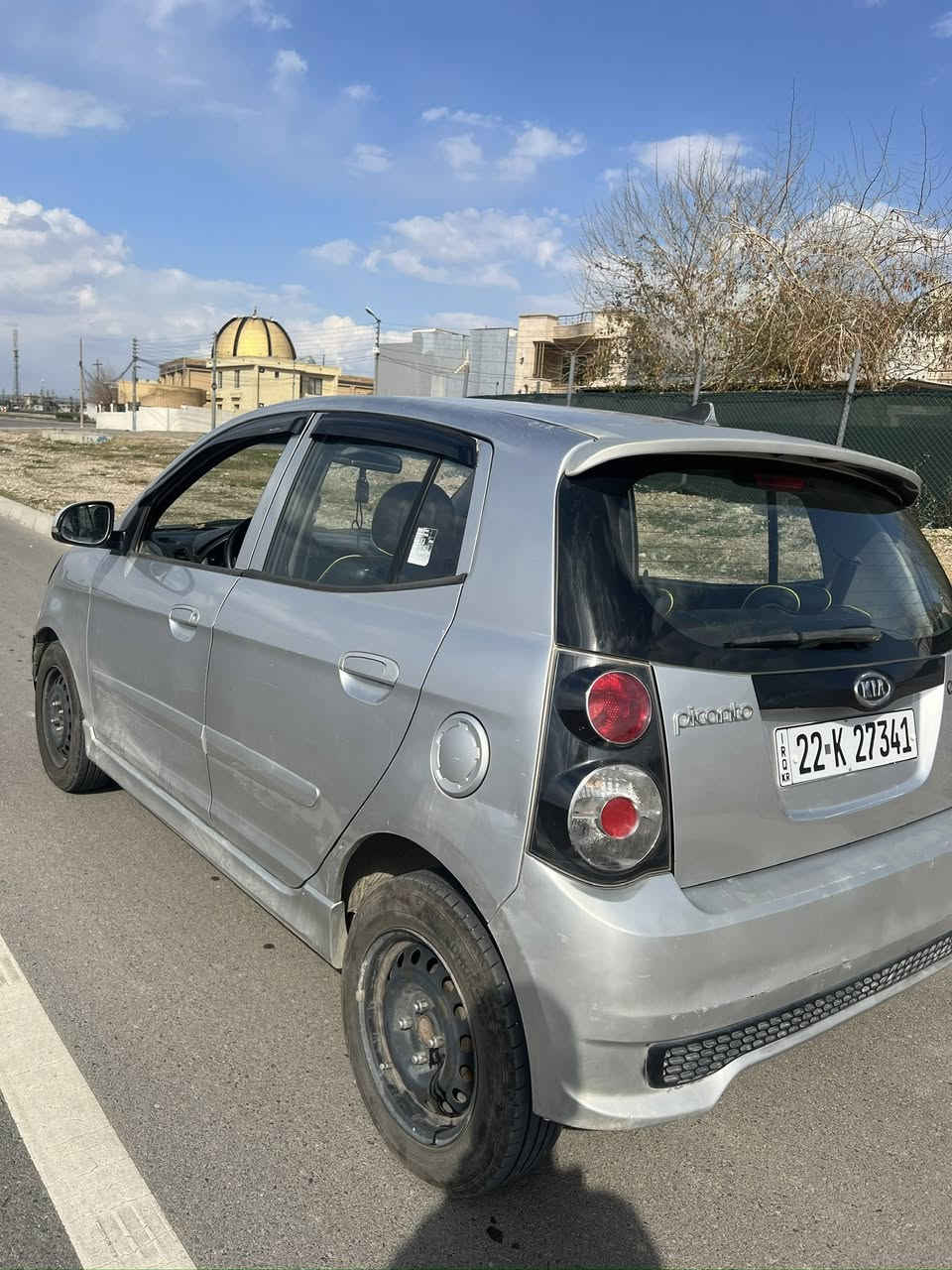 کیا پیکانتۆ مۆدێل ٢٠١٠ مواسەفات چوارجام کارەبا قفڵ مەرکەزی  ئاوێنە کارەبایی  ، چوار پارچەی سبوغە کاڵبوونەوەشی هەیە ١٩٩٠٠٠ هەزار رۆیشتووە نرخی ٦٨وەرەقەو معامەلە ژ.م ***********
