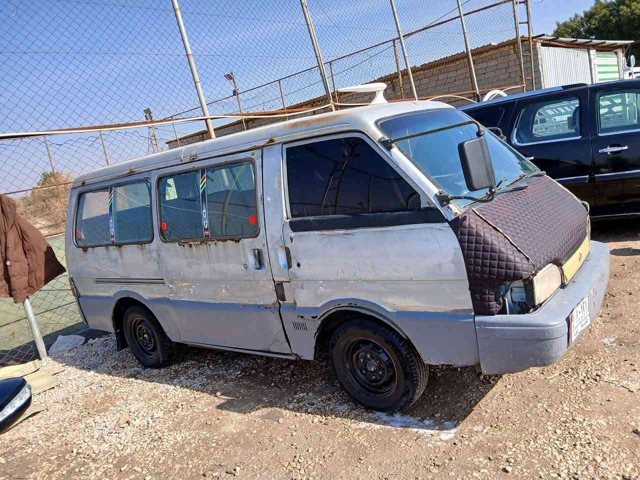 سلام عليكم كيا بستا للبيع موديل 93 رقم ألماني راعيها ميت  مكينه كير اكسل كفاله شواصي كفاله باور شغال باتري جديد   دينمه جديده كاردن جديد  دوشمه حلوه حداديه جديده تايرات زينه بس حجل عوزه ترتيب ابيع هل موجود مكاني بابل القاسم رقم *********** السعر 18 او بيها مجال
