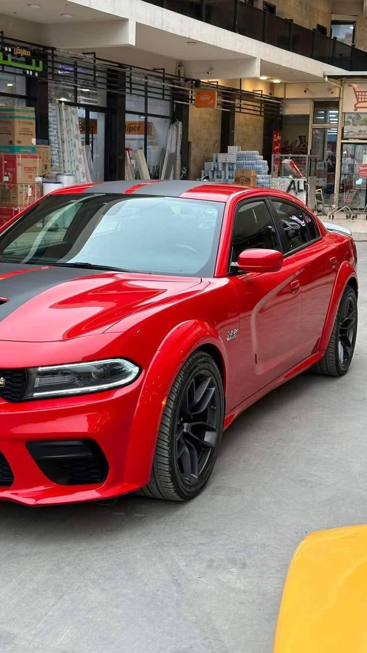 ‏ 
جارجر وايد بدي اصل كلين تايتل 2020 🔥🔥
السيارة ماشية فقط 28 الف 
مكفول من كلشي من الشخط او الصبغ او الضربة ومابيها لو كلبس نقص ١٠ ورقات انطيك
فول مواصفات عدا الفتحه 
1-كشن تبريد تدفىه 
2-استيرن كهرباء وتدفىه
3-رادار جانبي
4-دشبول جلد خياط 
5-لايتات زنون 
6-شغال وكار بلي وحساس خلفي
7-  برمجه استخدام يومي ع محسن 
8-حجر واكزوز بلادي 
السعر ٣٣٠ لاستفسار ***********
