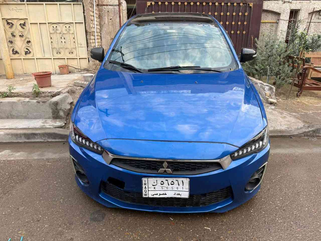 لانسر قرش ٢٠١٧ لمتد ادشن قماره سوده مواصفات فتحه سقف شاشا كامره شفتات كير تحكم ستيرن جهتين اشاير مري محرك ٢٠٠٠دوش حادث امريكا جاملغ امامي يسره مصلح بارد ونطخت عدي جاملغ يمنه وباب الصدر بدون دواخل ماشيا ١٠٢ميل سياره جاهزه اي نقص مابيها مكان السياره بغداد الغزاليه السعر ١١٧وبيها مجال بصيط بيع او مراوس *********** بغداد, العراق
