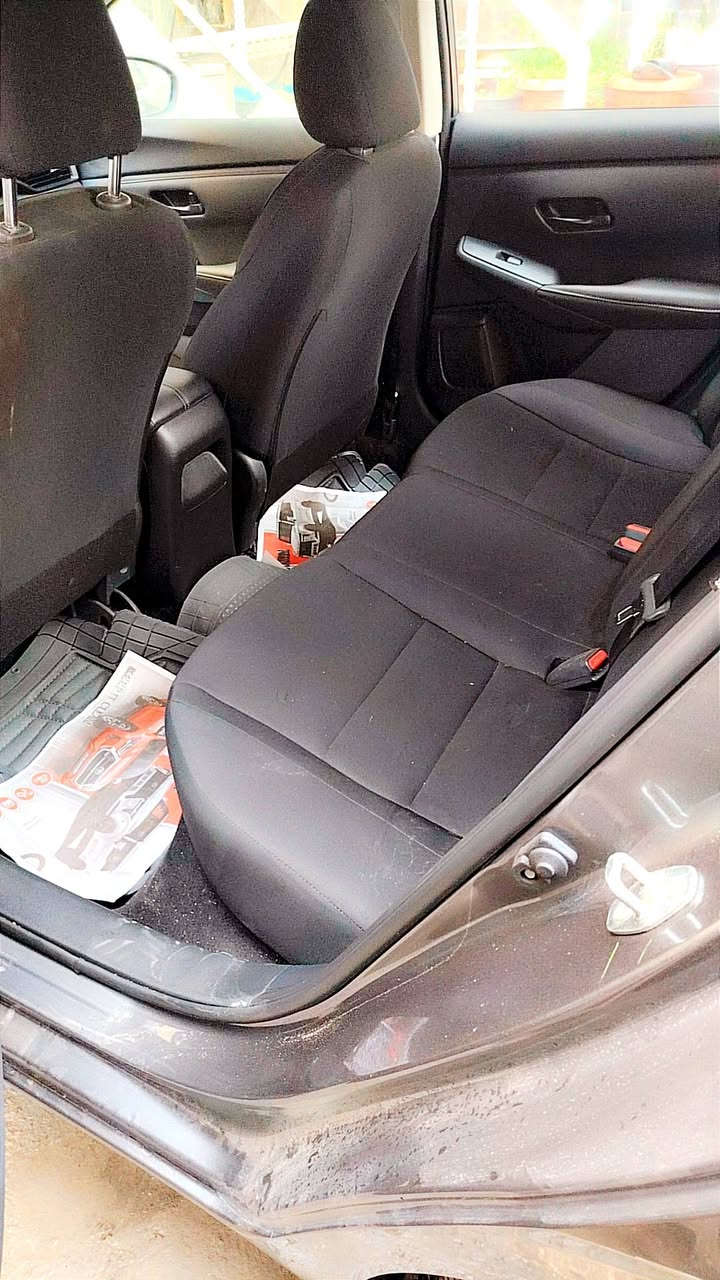 السلام عليكم نيسان سنترة موديل 25الموصفات S رادارات امامي وخلفي تحكم استيرن بصمة تحديد مسار حساس مري  ماشية ١١٠٠ ميل السعر ١٣٠. او مراوس


**إذا كنت صاحب هذا الإعلان وتريد حذفه لأي سبب، رجاءا أرسل رسالة إلى الدعم الفني**