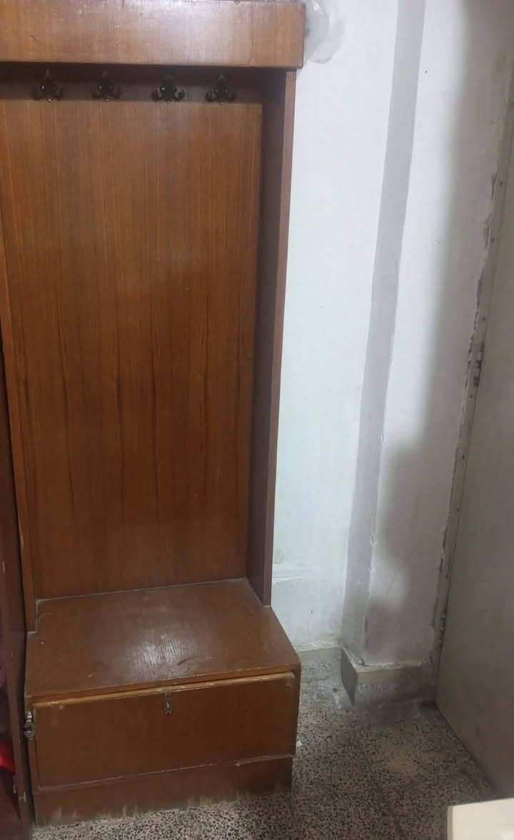 ميز تواليت وزاوية وكومديات اثنين صاج .😍🥰


**إذا كنت صاحب هذا الإعلان وتريد حذفه لأي سبب، رجاءا أرسل رسالة إلى الدعم الفني**
